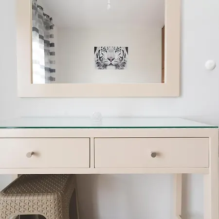 Apartment Lektron *